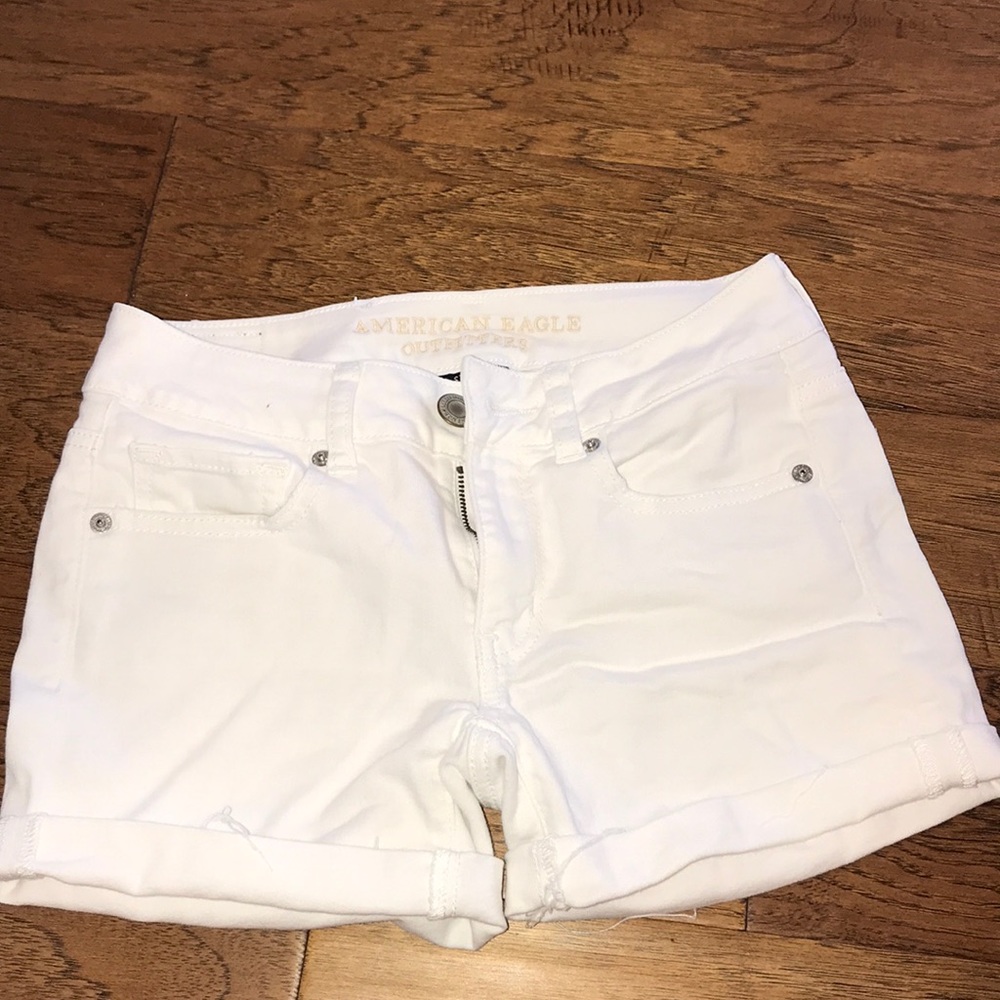 American Eagle white denim shorts size 2